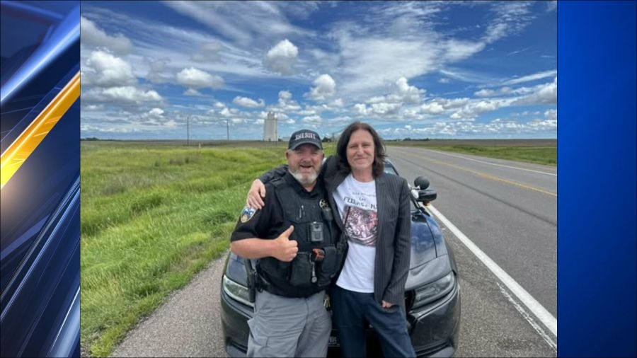 Deputies pull over 80s rock star en route to Dodge City show