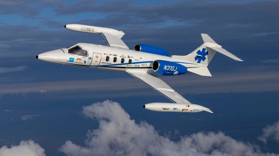 Learjet Polar Mission continues after weather delay