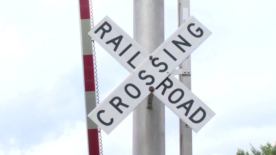 Part of K-15 to close next week for railroad work