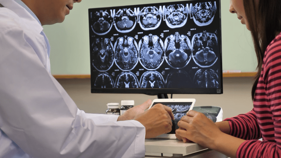 Health experts: Women have a higher risk of stroke