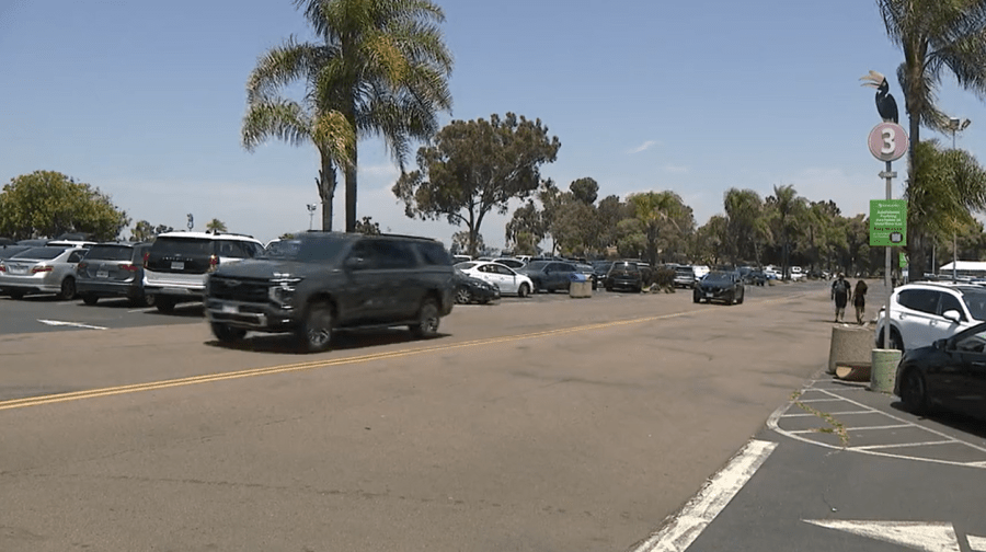 San Diego plans to charge for parking at the zoo, Balboa Park