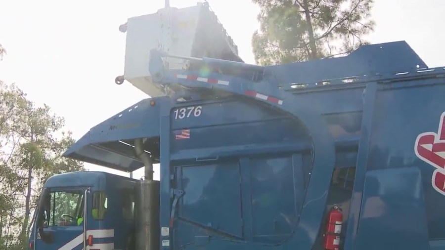 Overnight blaze spreads to multiple trash trucks in San Diego