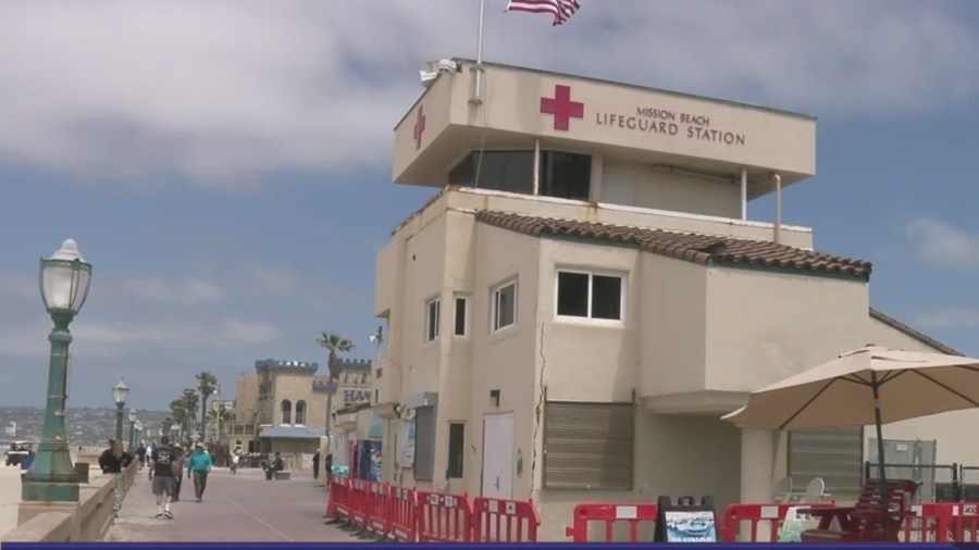City crews assess Mission Beach Lifeguard Tower for repairs
