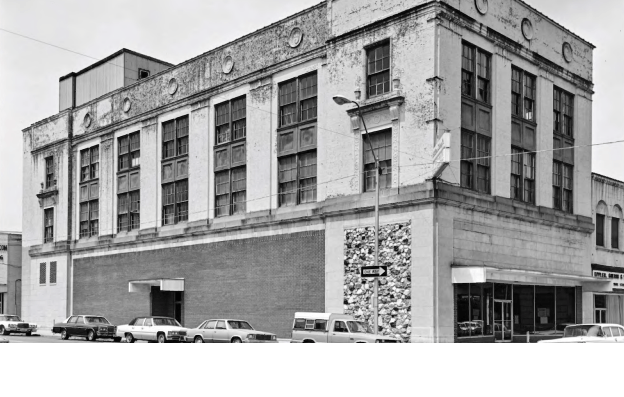 Historic downtown Texarkana building in early stages of becoming apartments