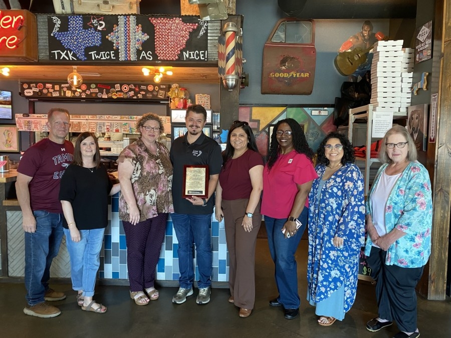 Redwater man receives Community Leadership Excellence Award