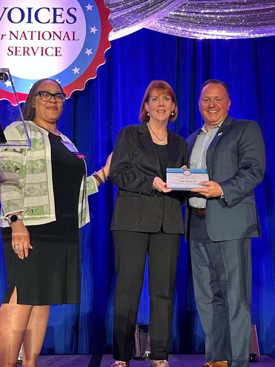 Volunteer Louisiana director receives national recognition