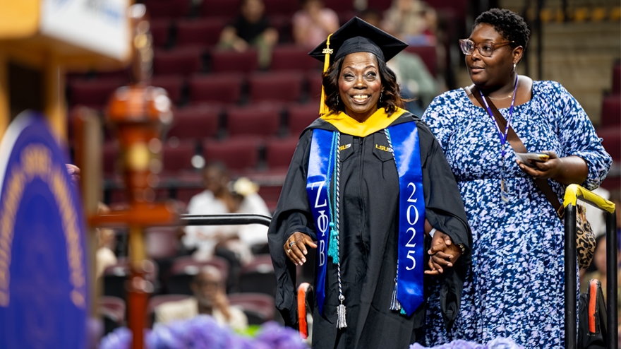 Louisiana woman earns master's degree at 54 despite being blind