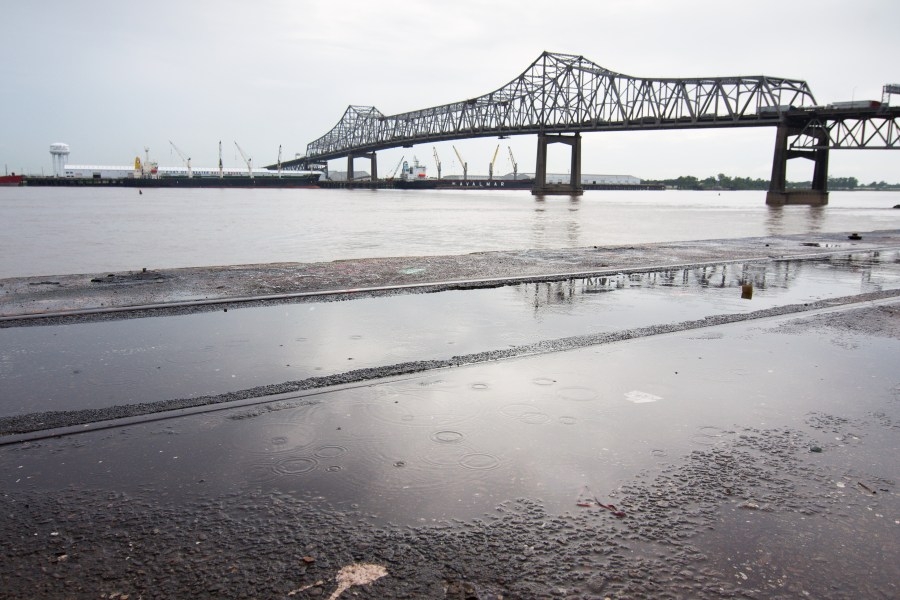 Several local Louisiana bridges in poor condition, Texas and Arkansas fare better