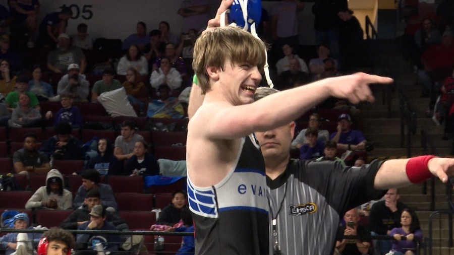 Evening workouts on garage wrestling mat helps Gilreath to 2nd state title