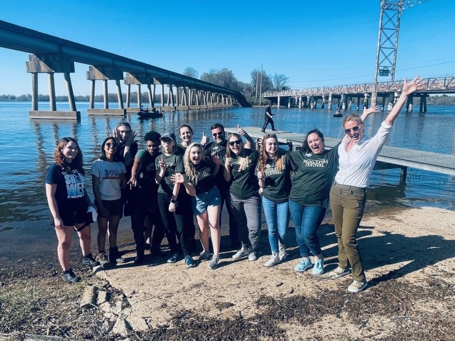 Shreveport Aquarium, Caddo Lake Institute to release more Paddlefish on March 2