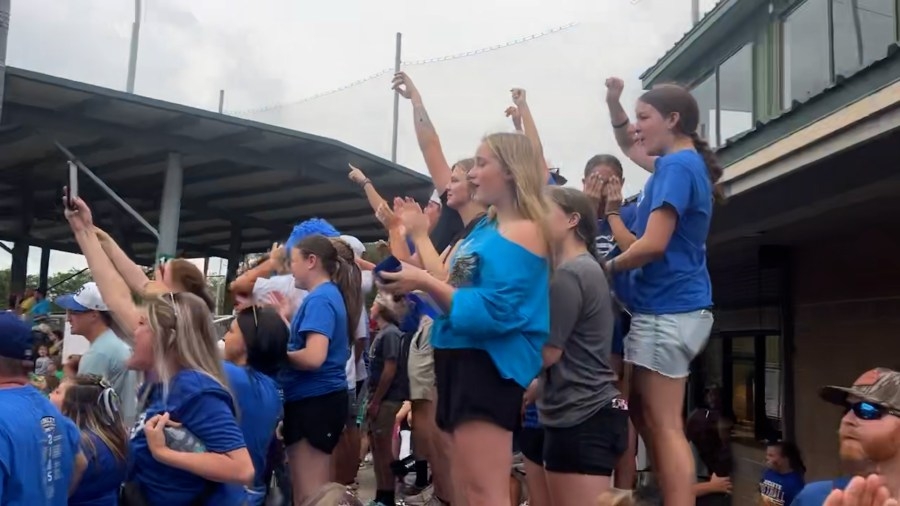 Stanley walks it off in semifinals; sets up title game rematch