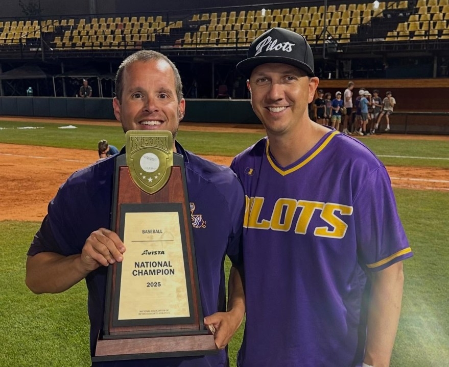 Blankenship travels from the beach to cheer on the Pilots