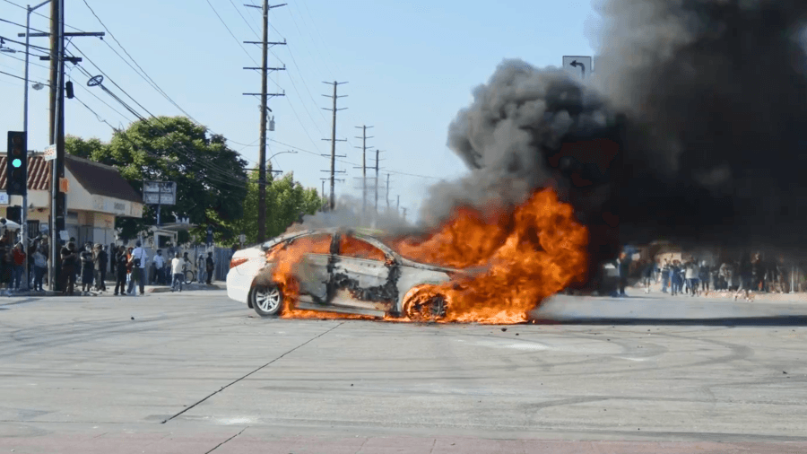 Trump orders National Guard to Los Angeles amid fiery ICE protests