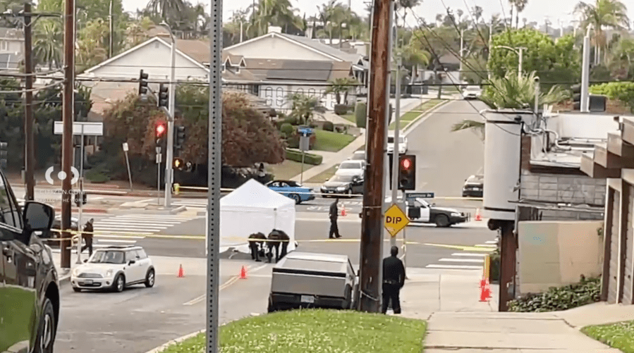 Violent crash kills motorcyclist in Los Angeles' Westchester neighborhood