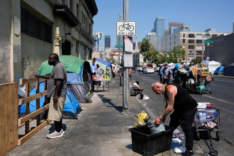 Scathing audit finds L.A. homeless spending lacks oversight, accountability