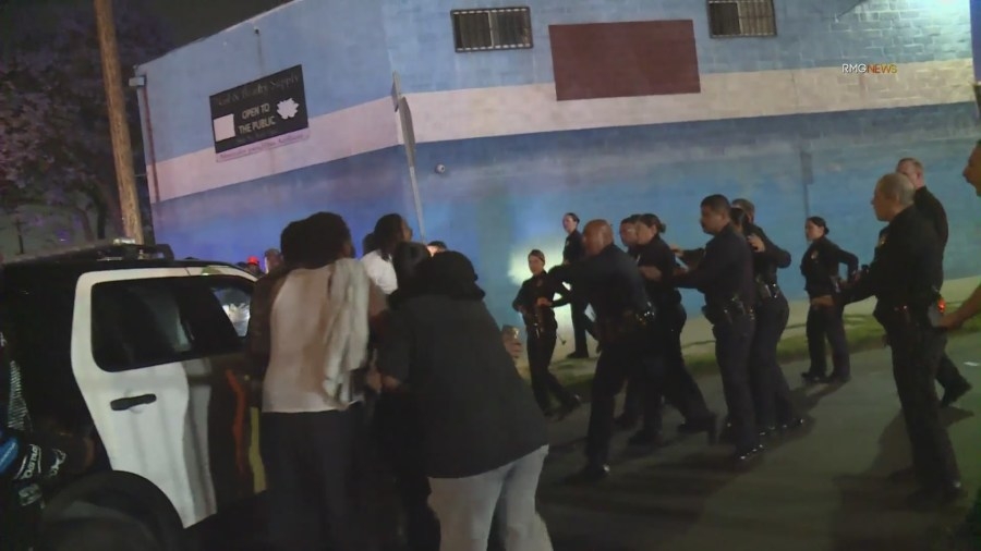 Police clash with large group of partygoers in South Los Angeles