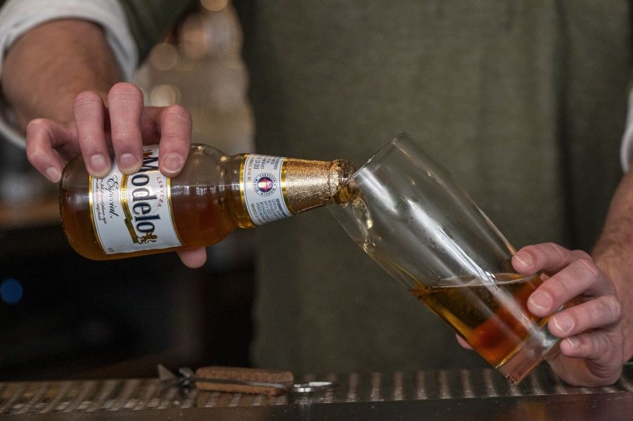 Proposed California bill seeks to extend last call until 4 a.m. in downtown areas