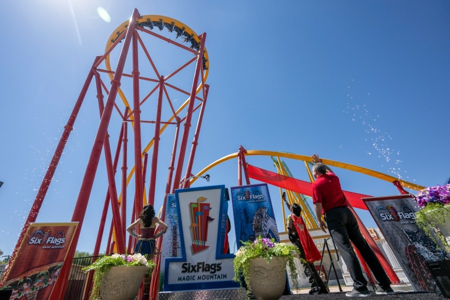 Six Flags Magic Mountain closed due to ‘inclement weather'