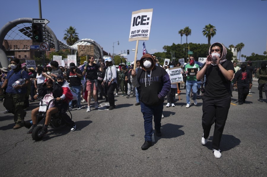 Red cards, hotlines and legal tips: How to respond to ICE raids in Los Angeles