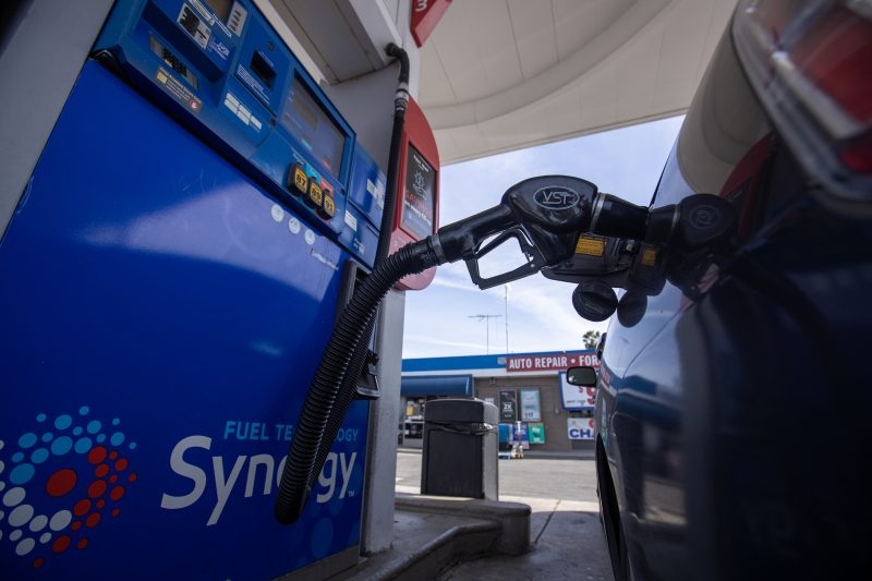 Newsom's office pushes back on report claiming 75% spike in California gas prices by 2026