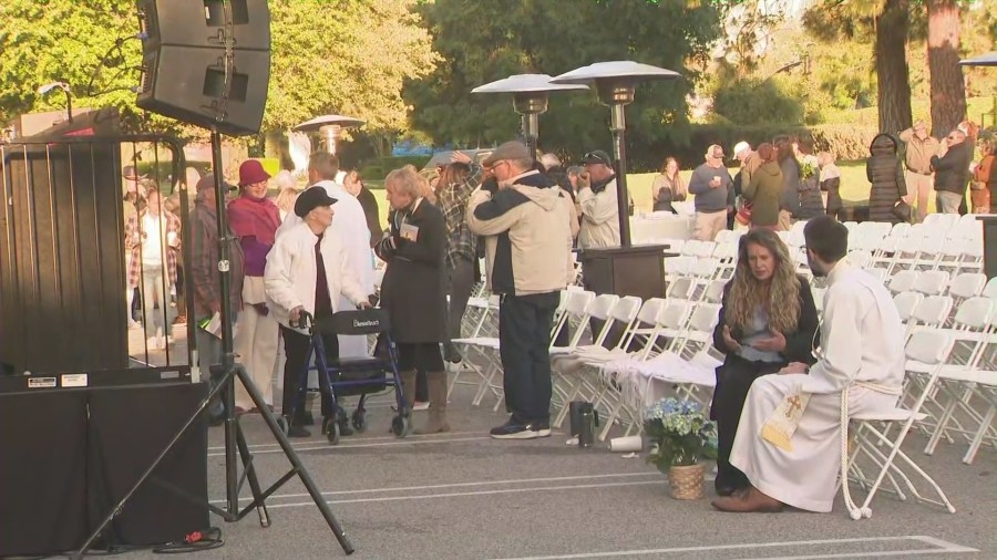 Worshippers across Southern California give thanks during first Easter services since deadly wildfires