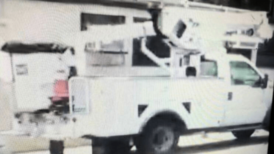 Suspect wanted for carjacking Los Angeles County sheriff's truck