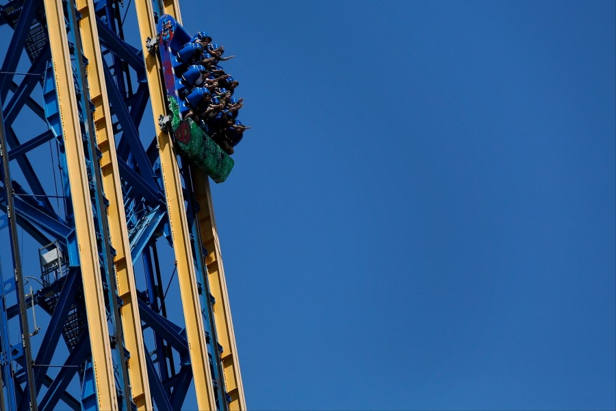 Six Flags Magic Mountain permanently closes record-breaking coaster
