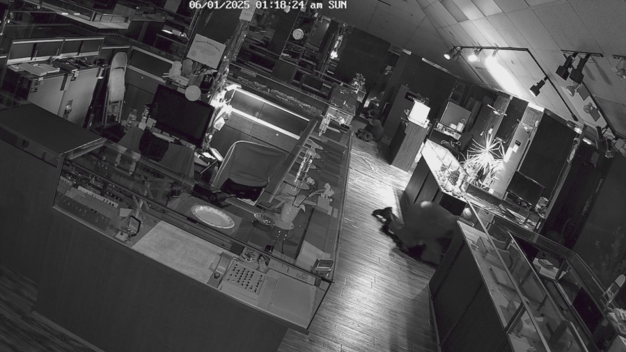 Blowtorch burglars access safes at another Southern California jewelry store