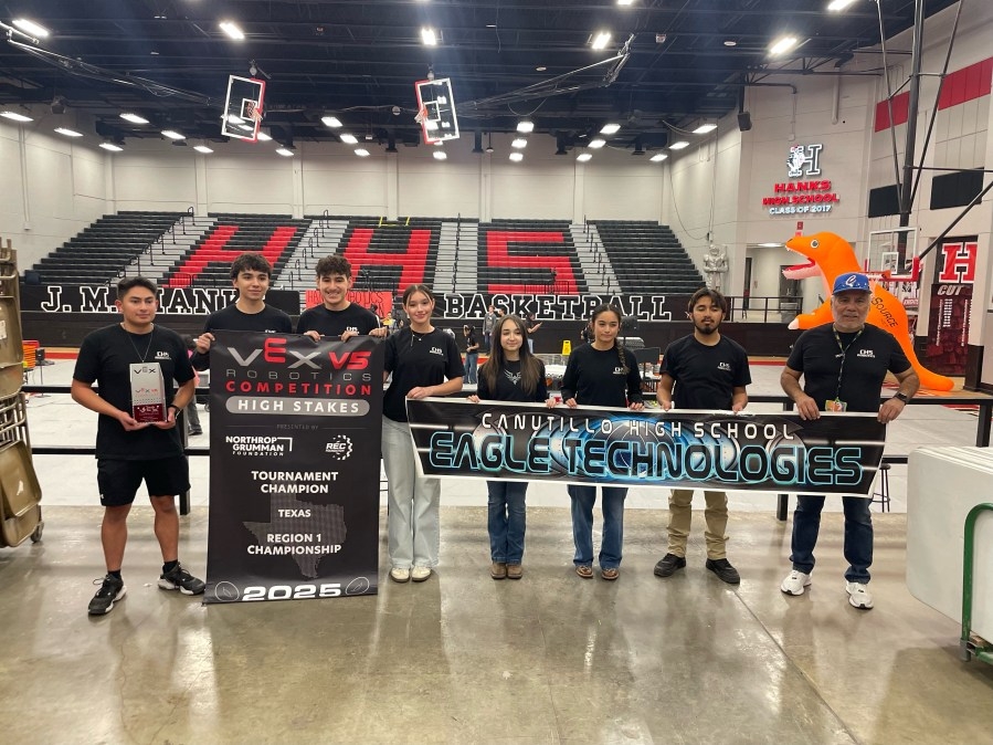Canutillo High robotics teams headed to world competition