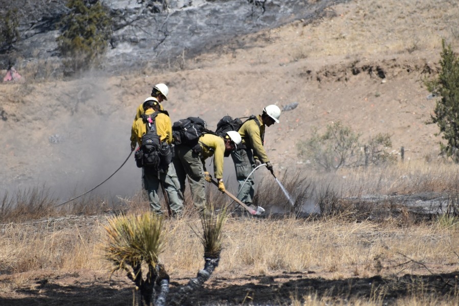Camp Fire remains at 877 acres, now 76% contained