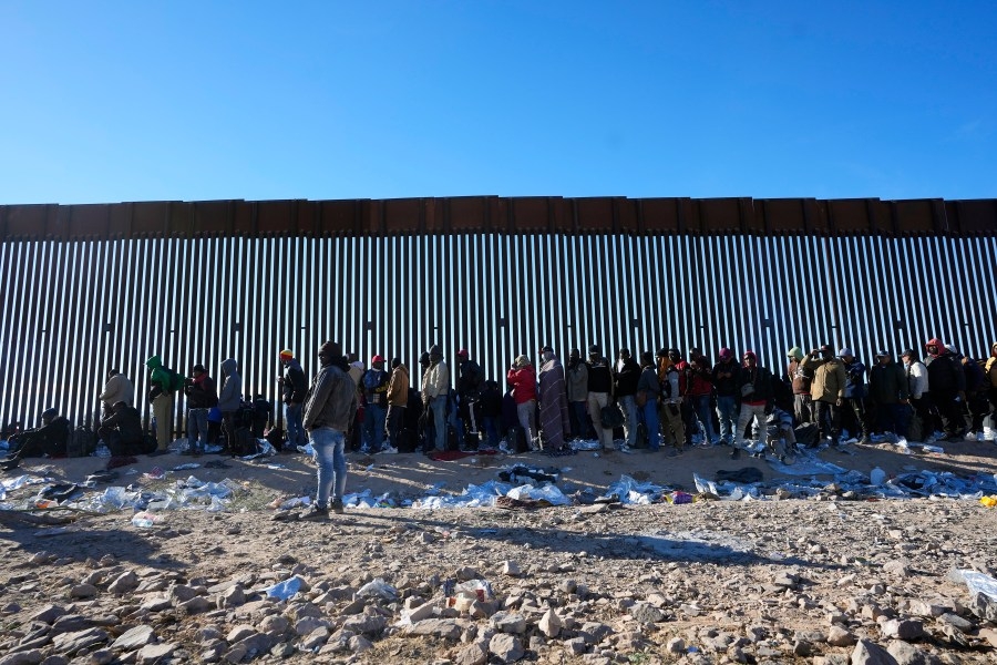 El Paso nonprofit told to stop migrant legal services