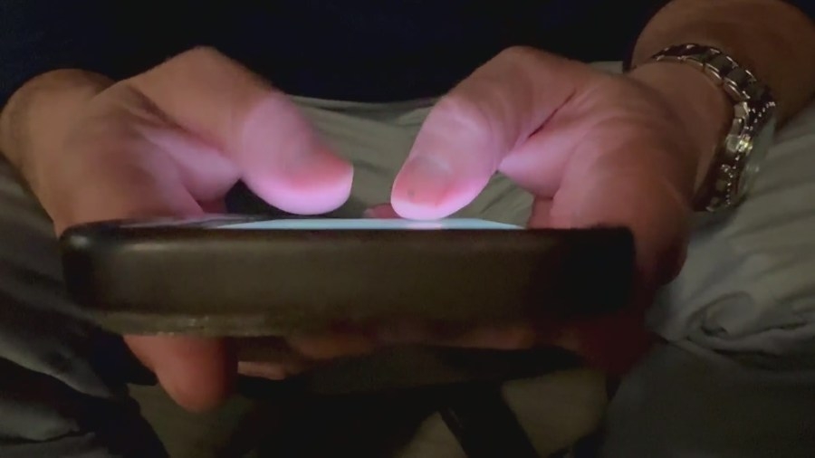 Lawmaker fears texts sent to 988 not going to real person