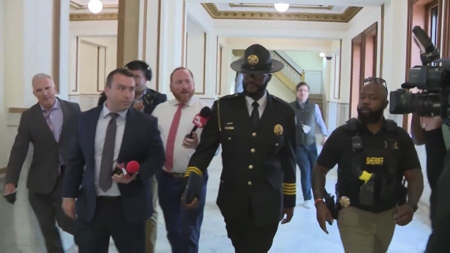 St. Louis Sheriff says office upgrades won't cost taxpayers; FOX 2 tracks dumped furniture
