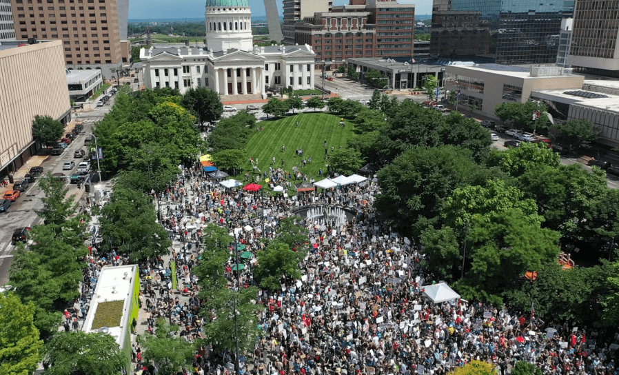 PHOTOS: Thousands gather for ‘No Kings' protests around St. Louis