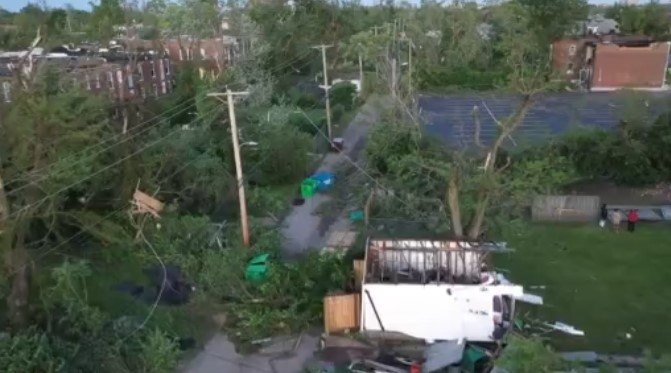 Aftermath of St. Louis storms: 5 killed, dozens injured, curfew extended