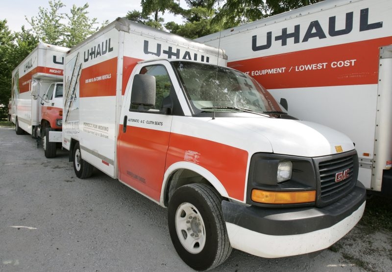 St. Louis couple sued for staging U-Haul accident to claim insurance
