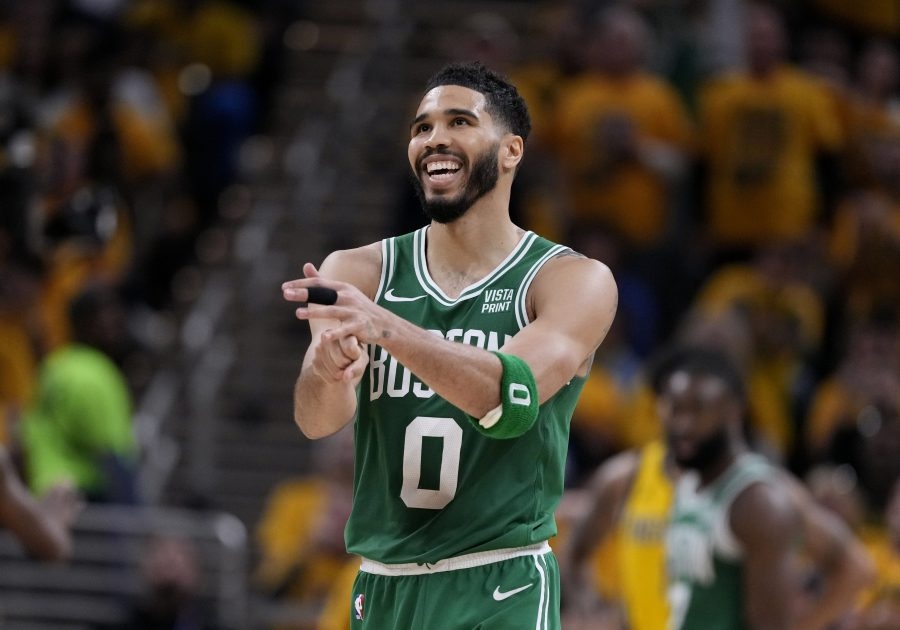 Jayson Tatum steps up to help St. Louis families become homeowners