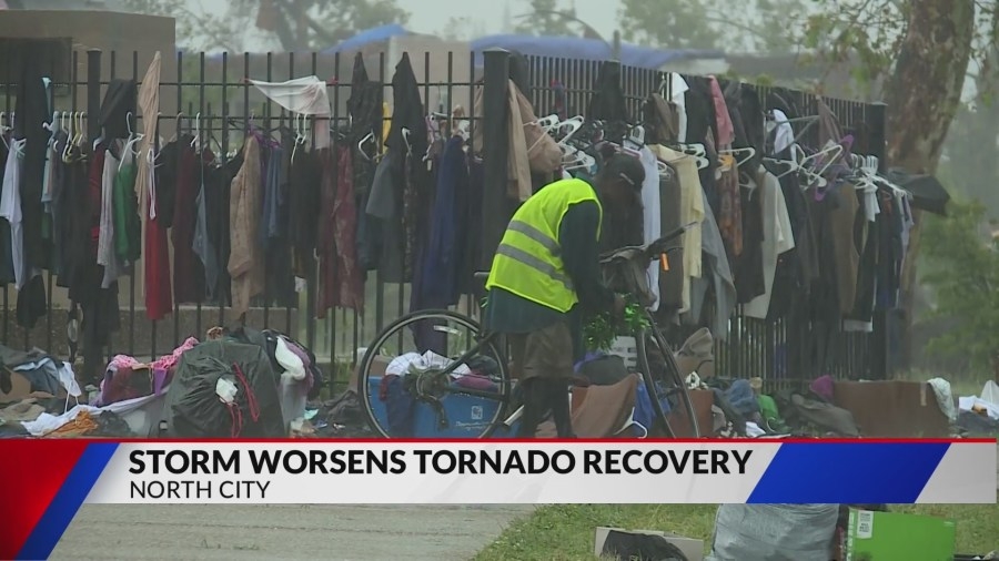 Heavy rain hampers tornado recovery efforts for residents