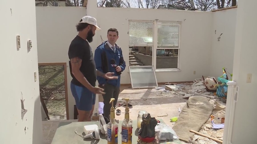 Villa Ridge man describes the moment a tornado hit his home