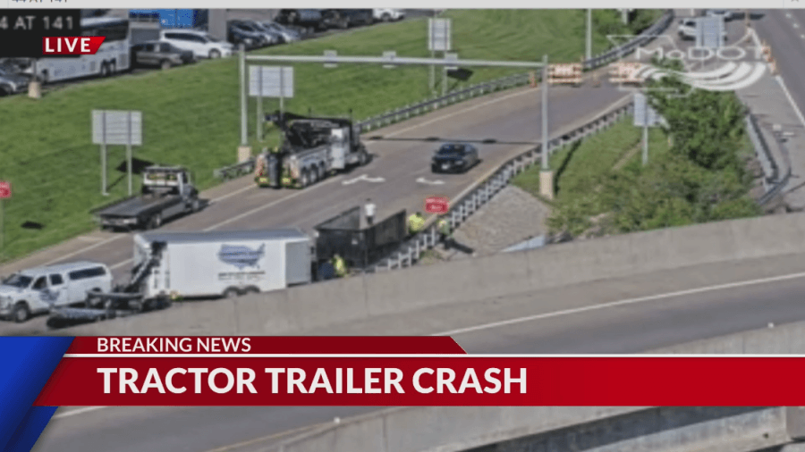 Crash causes ramp closure on eastbound I-44 to Hwy 141