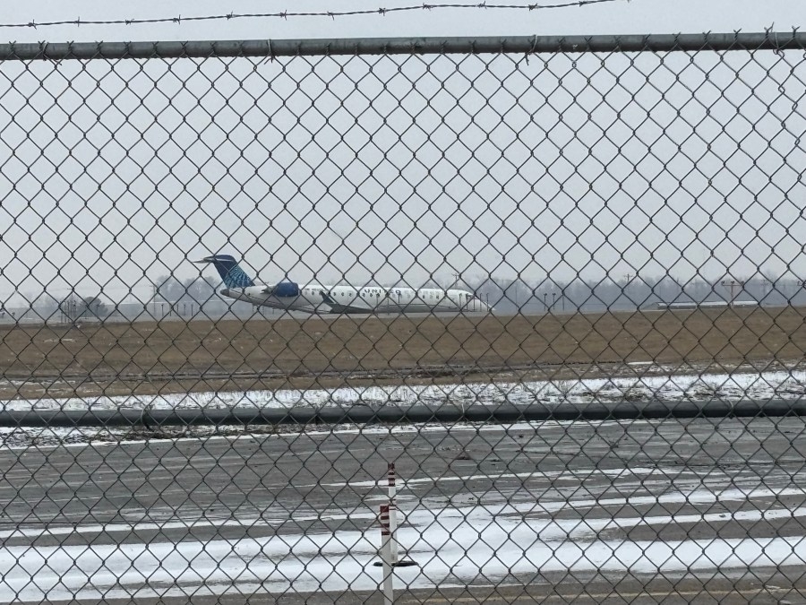 Regional jet slides off runway at St. Louis Airport