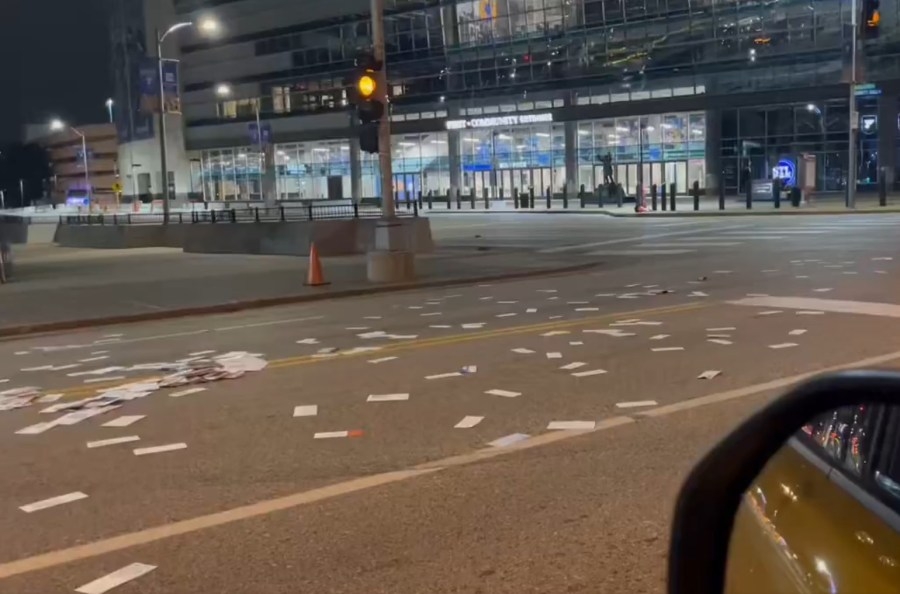 ‘Possibly hundreds' of mail pieces found scattered on busy downtown St. Louis street