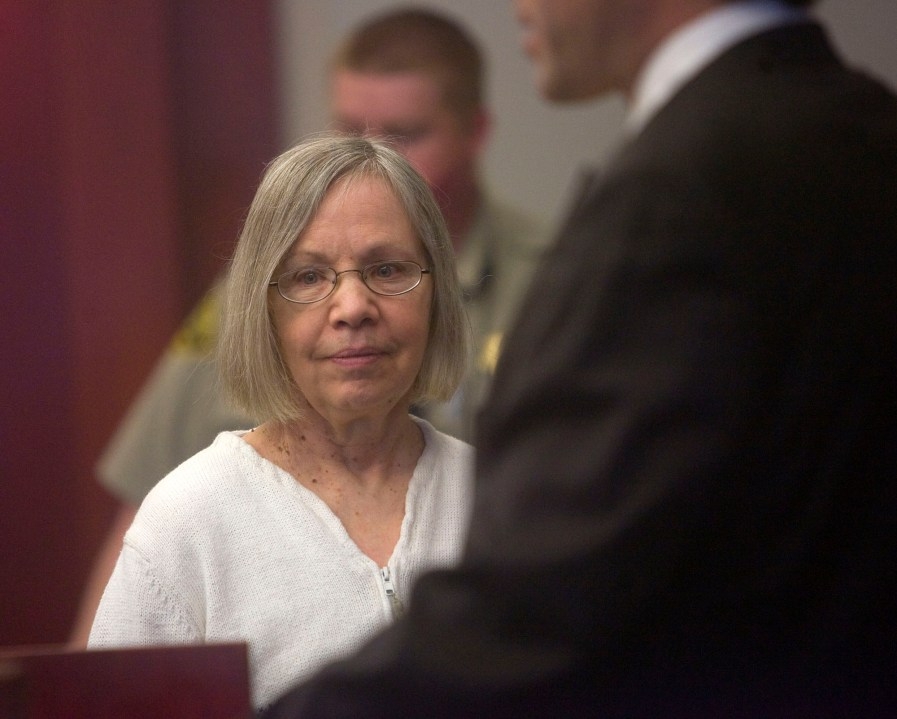 Wanda Barzee, kidnapper of Elizabeth Smart, charged after claiming she was ‘commanded by God' to enter public park illegally