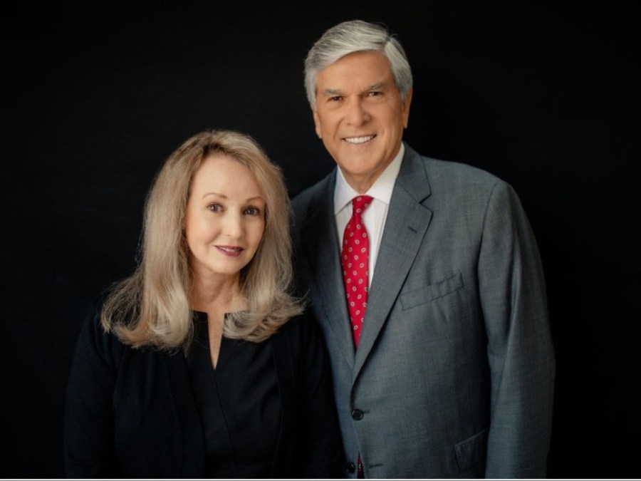 Former U.S. Senator, wife to be next directors of hosting for LDS Church