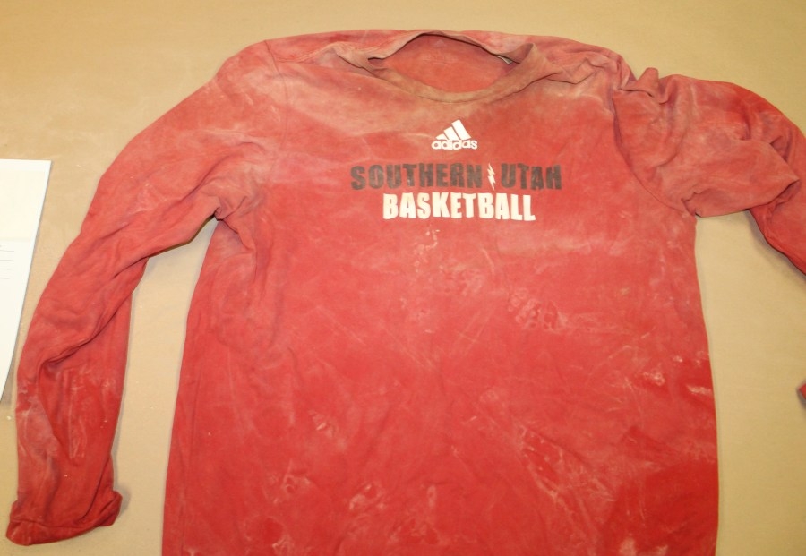 Remains of woman wearing Southern Utah Basketball shirt found at bottom of Arizona cliff