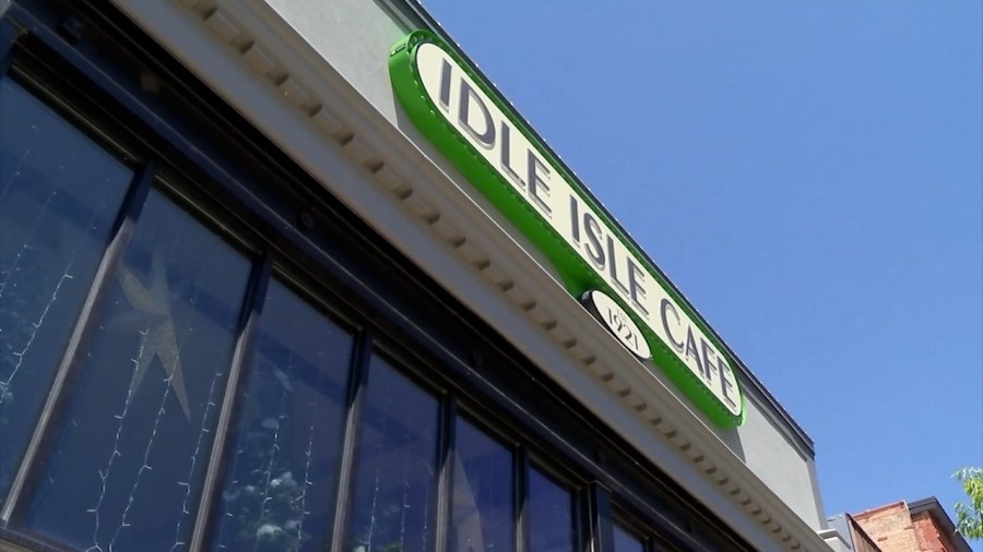 Idle Isle Café up for sale, former employees speak out
