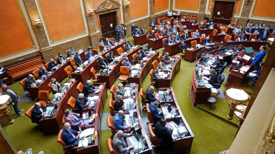 Utah Legislature decides not to override governor's vetoes