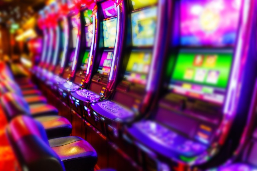 Man wins nearly half a million dollars on a Northern California casino slot machine