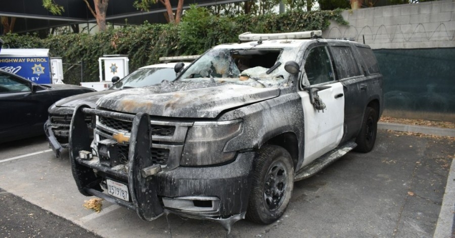 Man arrested after violent attacks on L.A. police during anti-ICE protests in California