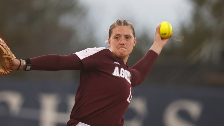 No. 1 Texas A&M stunned by Liberty in College Station Regional